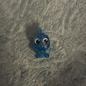 Disney doorable blue Olaf sparkly collectible